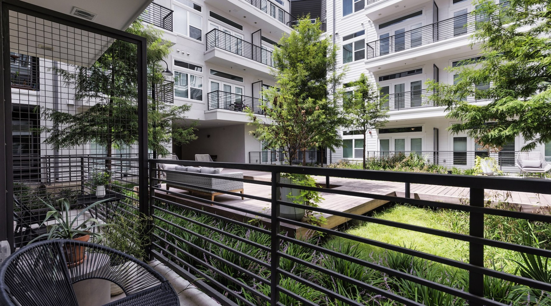 Near Lady Bird Lake and Downtown Near Lady Bird Lake and Downtown